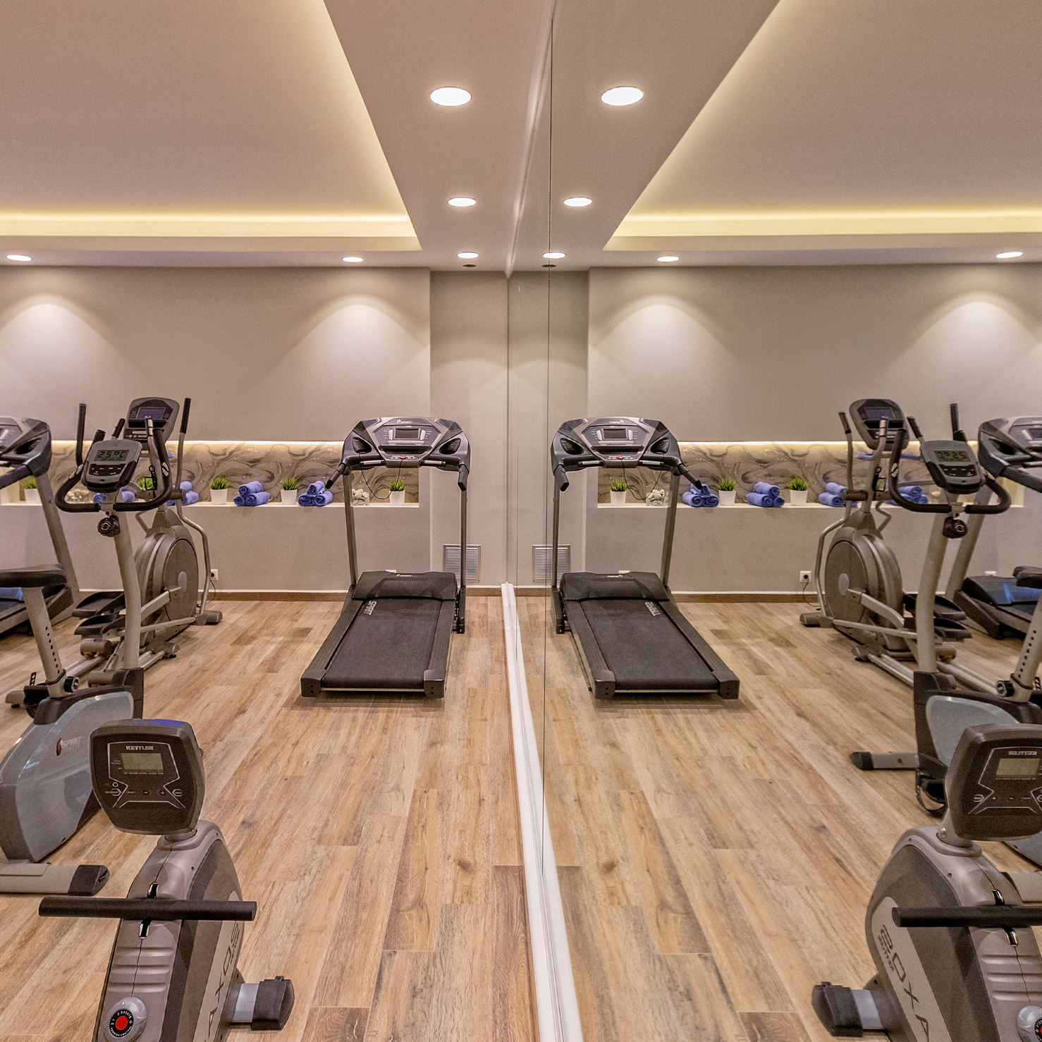 Skala Kefalonia Hotels. Kefalonia Hotels in Skala Beach Kefalonia. Beach Hotel Kefalonia. Accommodation in Skala Kefalonia Greece, Studios & Apartments in Skala Kefalonia Greece. Hotel Skala Kefalonia.